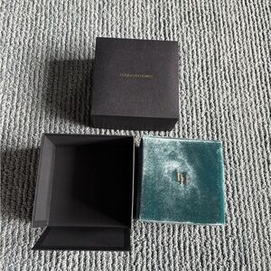 Logan Hollowell bracelet velvet box & the exterior box for it Perfect condition